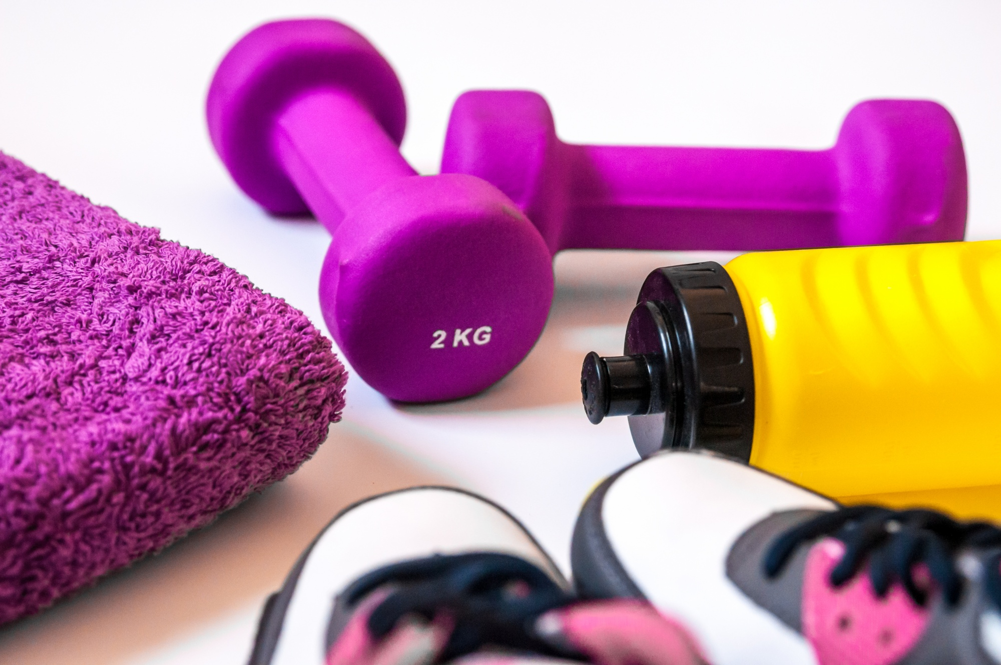 Začínáte sportovat? Nekupujte hned všechno, tohle vám na začátek stačí